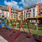 Prestige D'azur Apartament *