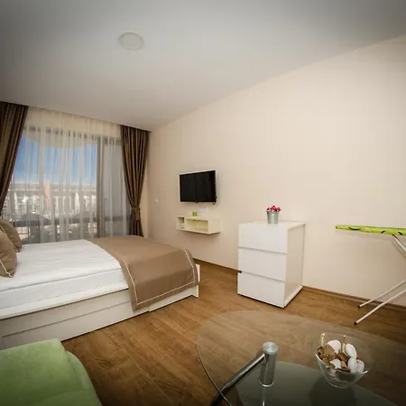 Апартаменты Prestige D'azur *
